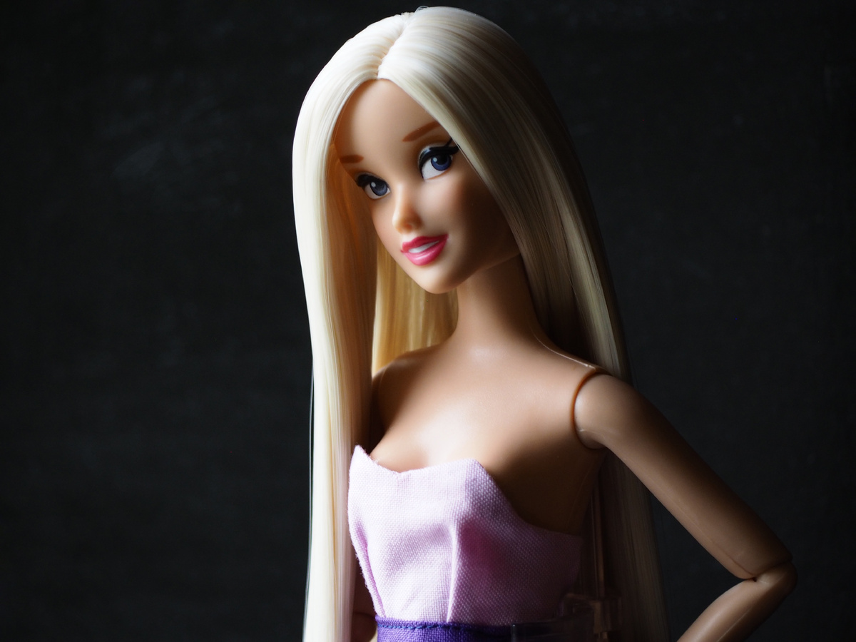 Аврора принцесса Дисней перепрошитая трессами.