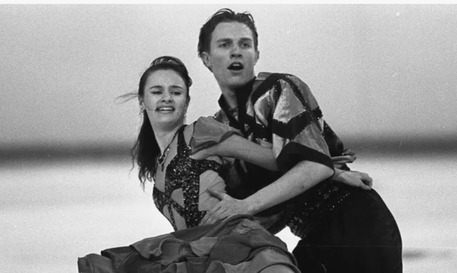 Источник фото: https://www.sport-express.ru/figure-skating/news/pervyy-trener-kostomarova-rasskazala-o-predatelstve-romanom-ee-docheri-davydovoy-2123684/?utm_source=smi24