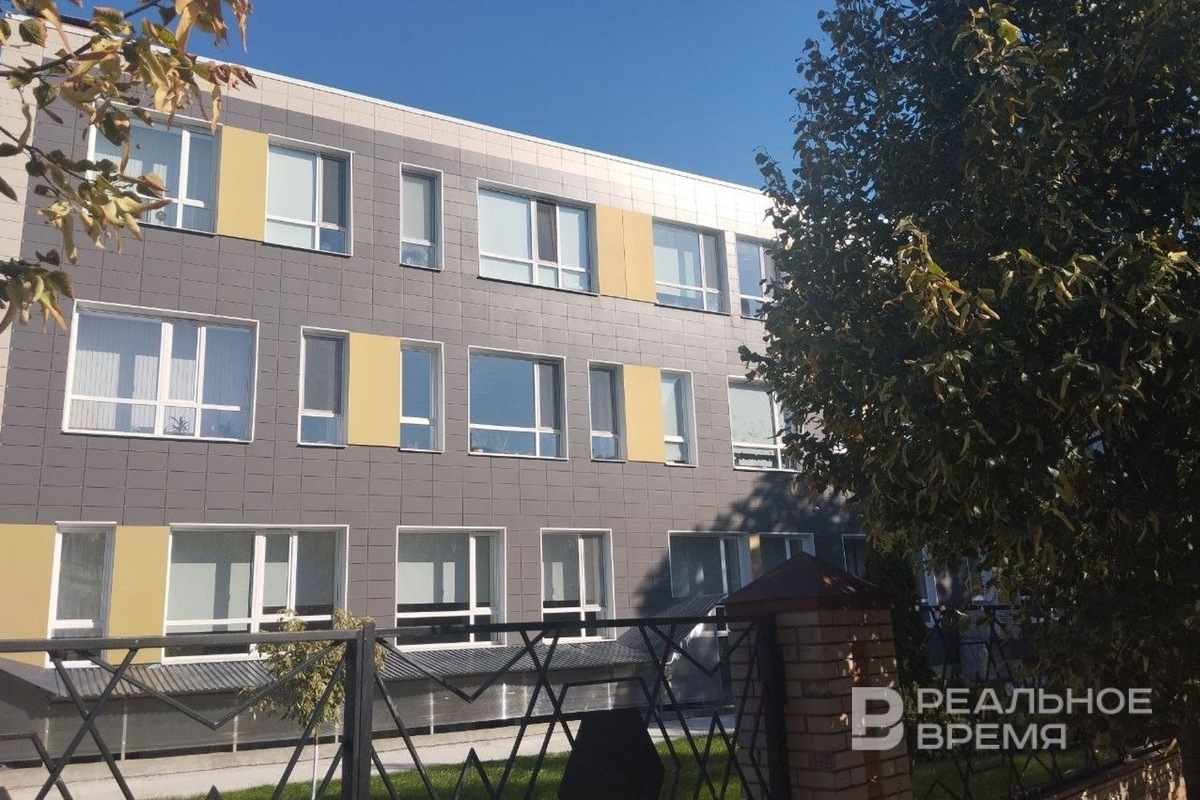    Здание школы на месте дома Исмагила Апанаева. Радиф Кашапов / realnoevremya.ru