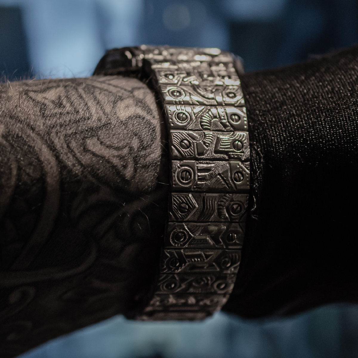 Техно узоры с глубоким рельефом, создавались на протяжении примерно трех месяцев