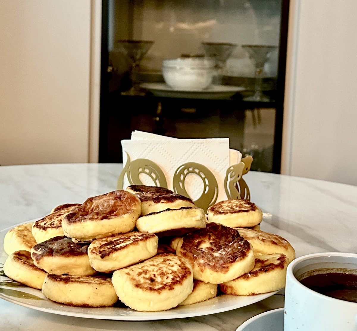 Сырники. Все не с’ели, конечно.