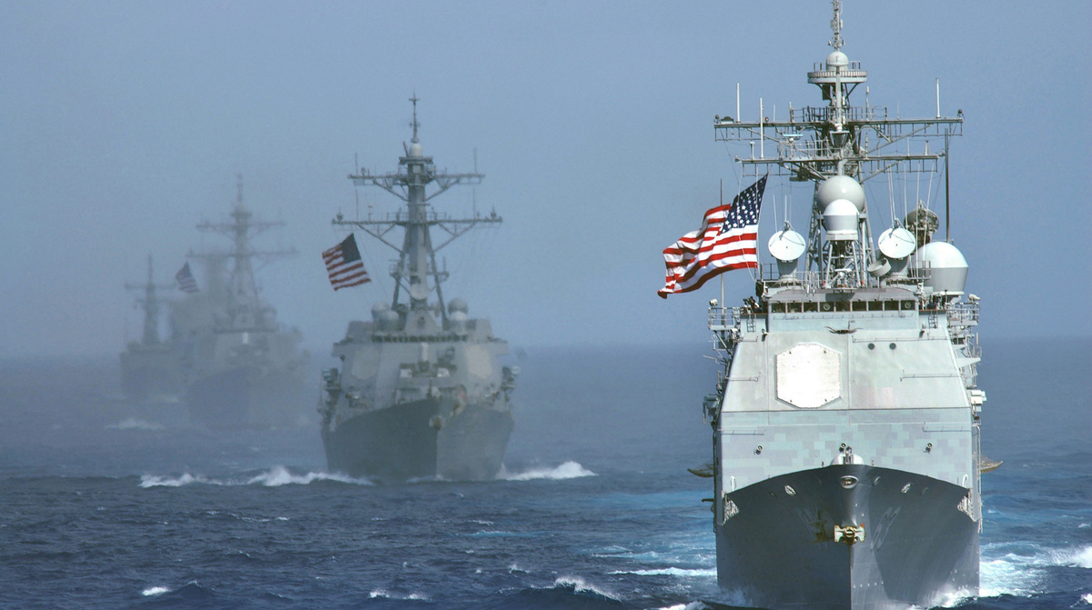 Два дня американцы дрейфовали в нейтральных водах