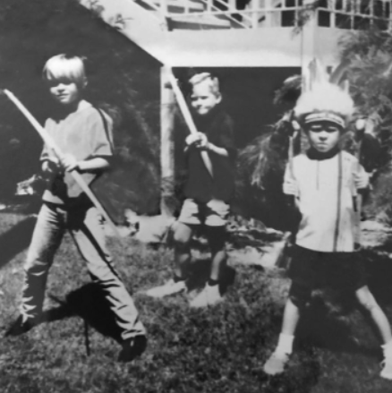 С братьями Уэсли и Марком