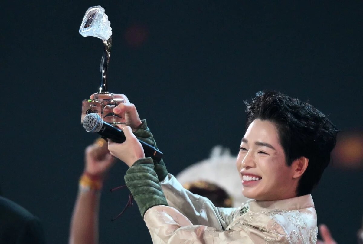    Победитель «Интервидения» Дык Фук заявил, что хочет доучить русский язык