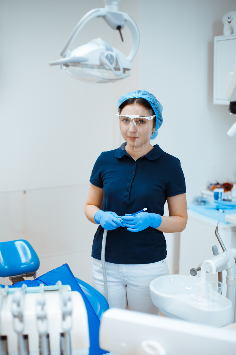 Фотография взята с сайта стоматологии Дмитрович Фэмили https://www.dmitrovich.ru/