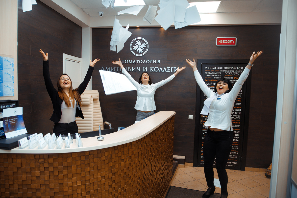 Фотография взята с сайта стоматологии Дмитрович Фэмили https://www.dmitrovich.ru/