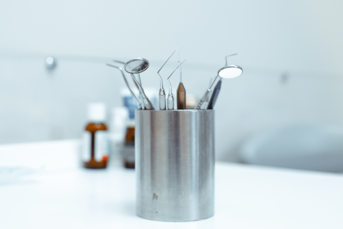 Фотография взята с сайта стоматологии Дмитрович Фэмили https://www.dmitrovich.ru/