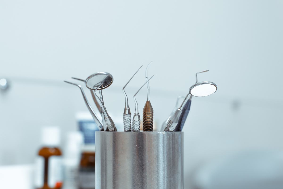 Фотография взята с сайта стоматологии Дмитрович Фэмили https://www.dmitrovich.ru/