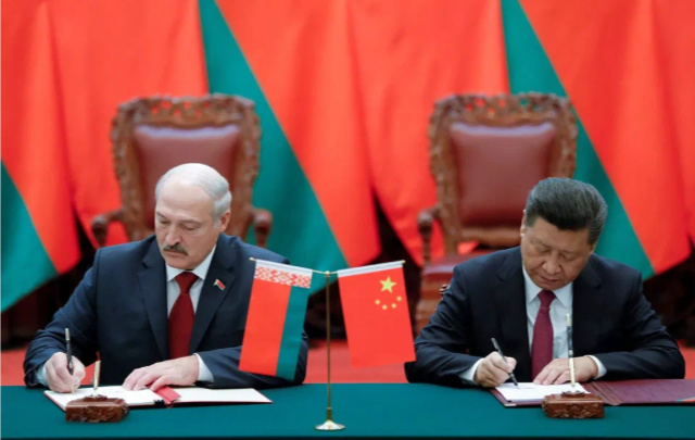 Главы КНР и Беларуси 