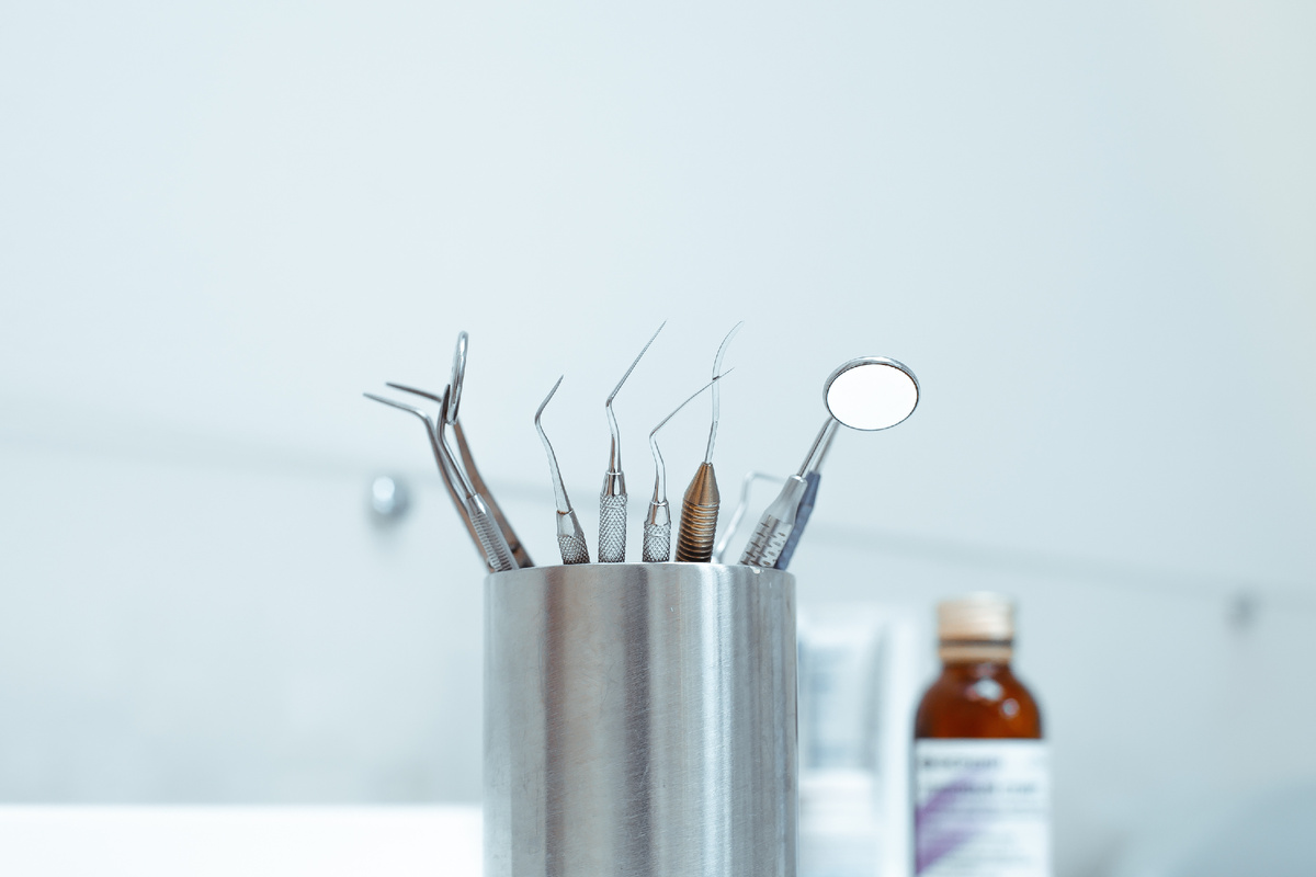 Фотография взята с сайта стоматологии Дмитрович Фэмили https://www.dmitrovich.ru/