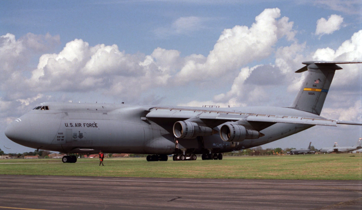  C-5 Galaxy