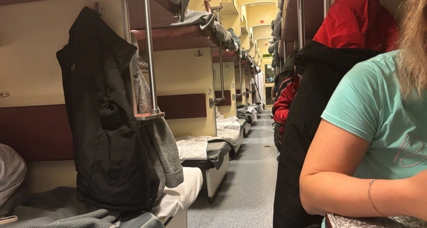    Всегда работает: как я отвечаю, когда меня просят уступить нижнее место в поезде - маленькая хитрость опытных пассажиров РЖД