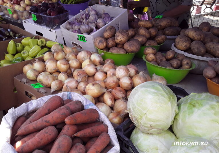    На рынке в Камышине