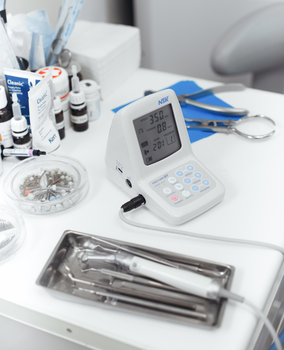 Фотография взята с сайта стоматологии Дмитрович Фэмили https://www.dmitrovich.ru/