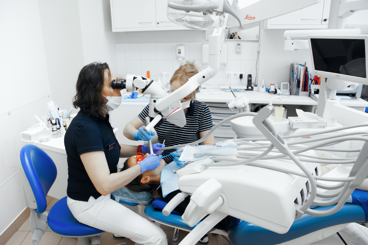 Фотография взята с сайта стоматологии Дмитрович Фэмили https://www.dmitrovich.ru/