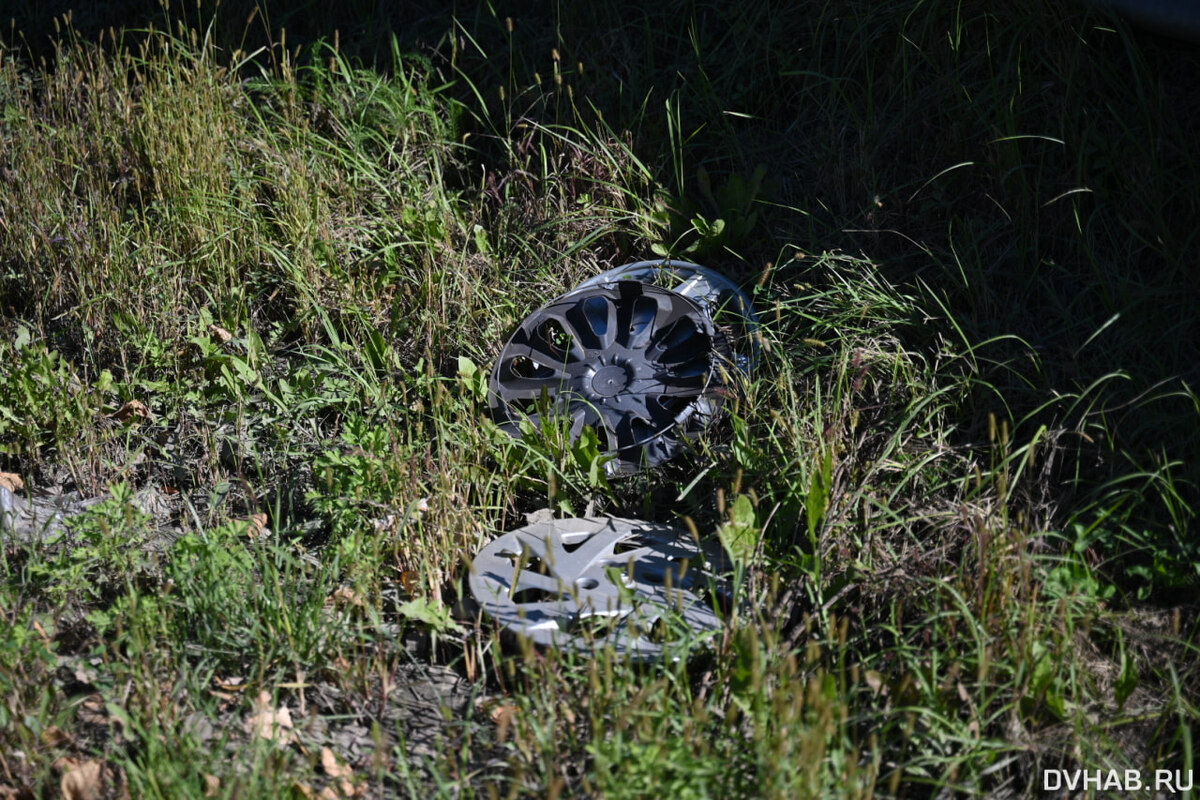    Хабаровчане повреждают автомобили на развязке