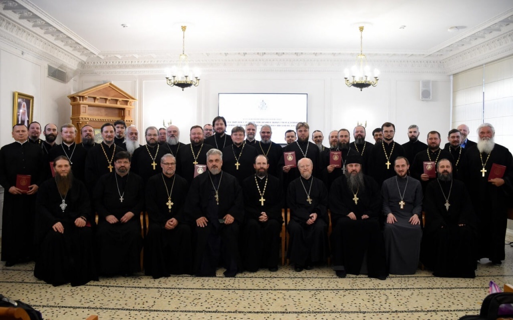 Клирики Тверской епархии стали слушателями курсов по тюремному служению