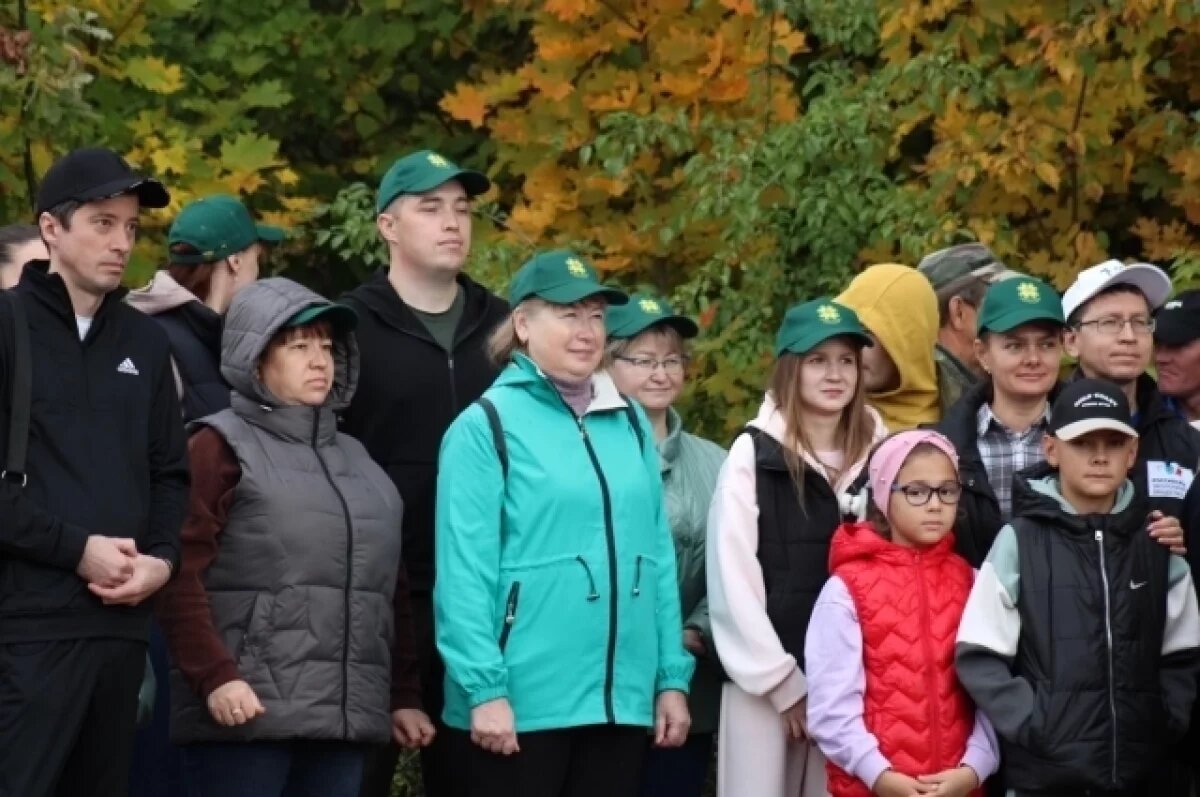    В Чебоксарском Ботаническом саду провели масштабный экосубботник