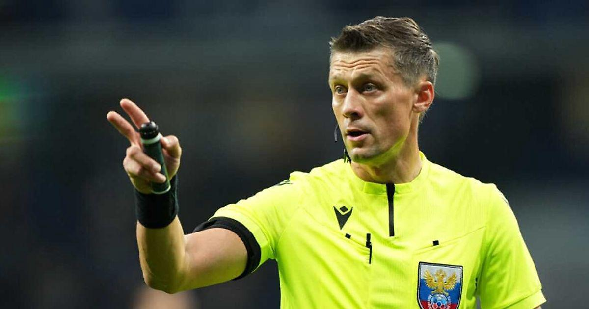 На 65-й минуте игры "Динамо" Мх - "Локомотив" Зелимхан Бакаев получил вторую желтую карточку и оставил свою команду вдесятером. В самой же концовке игры, Василий Казарцев вначале назначил пенальти, отмененный VAR, а затем роковой штрафной, приведший к голу.