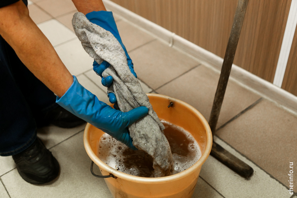    33-летняя жительница дома на Краснодонцев обратилась с иском к 64-летней соседке.