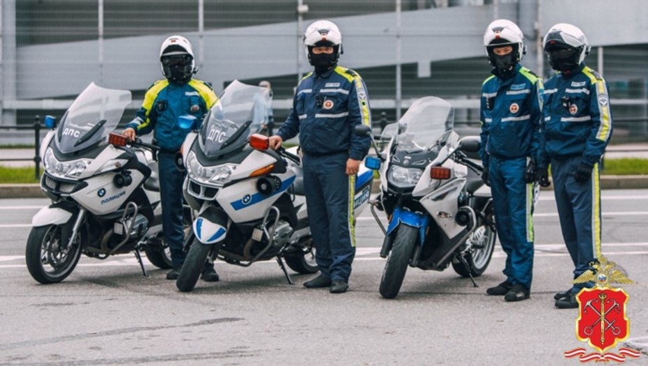    Закрытие мотосезона 2025 года в Петербурге. Автор фото: УГИБДД по Петербургу и Ленобласти.