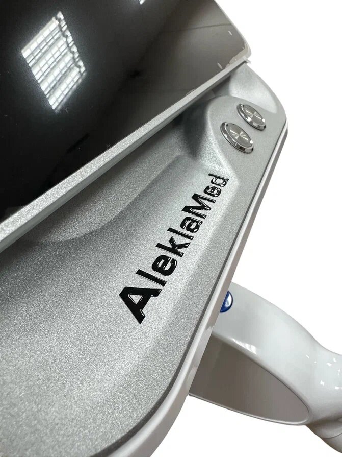 Лазер по удалению тату и тауажа AleklaMed