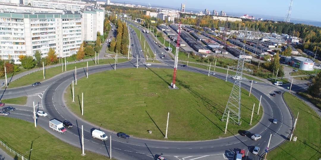 Как правильно заезжать на круговое движение и съезжать с него. Ответ автоюриста