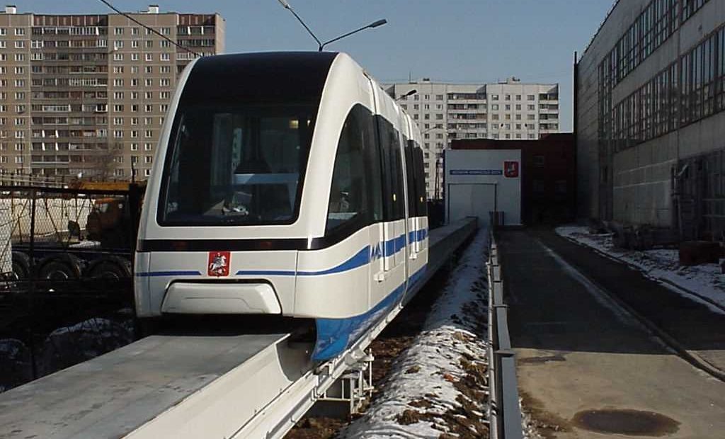 Intamin p30 рядом с ангаром