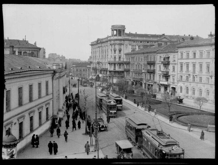 Город Варшава, Польша 1930-е годы. фото из rg.ru