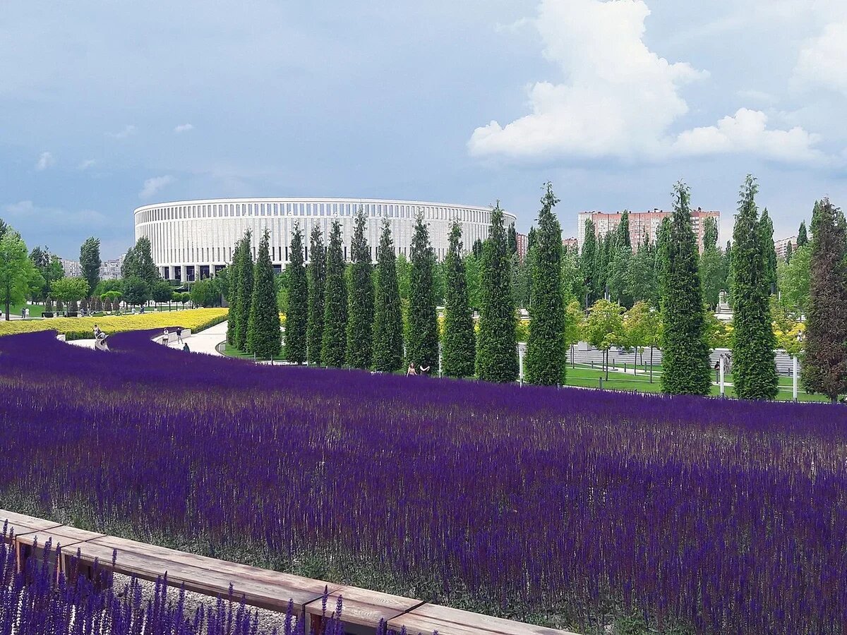    Парк Галицкого в Краснодаре. Фото: MikSed, Creative Commons Attribution 4.0 International, Wikimedia Commons