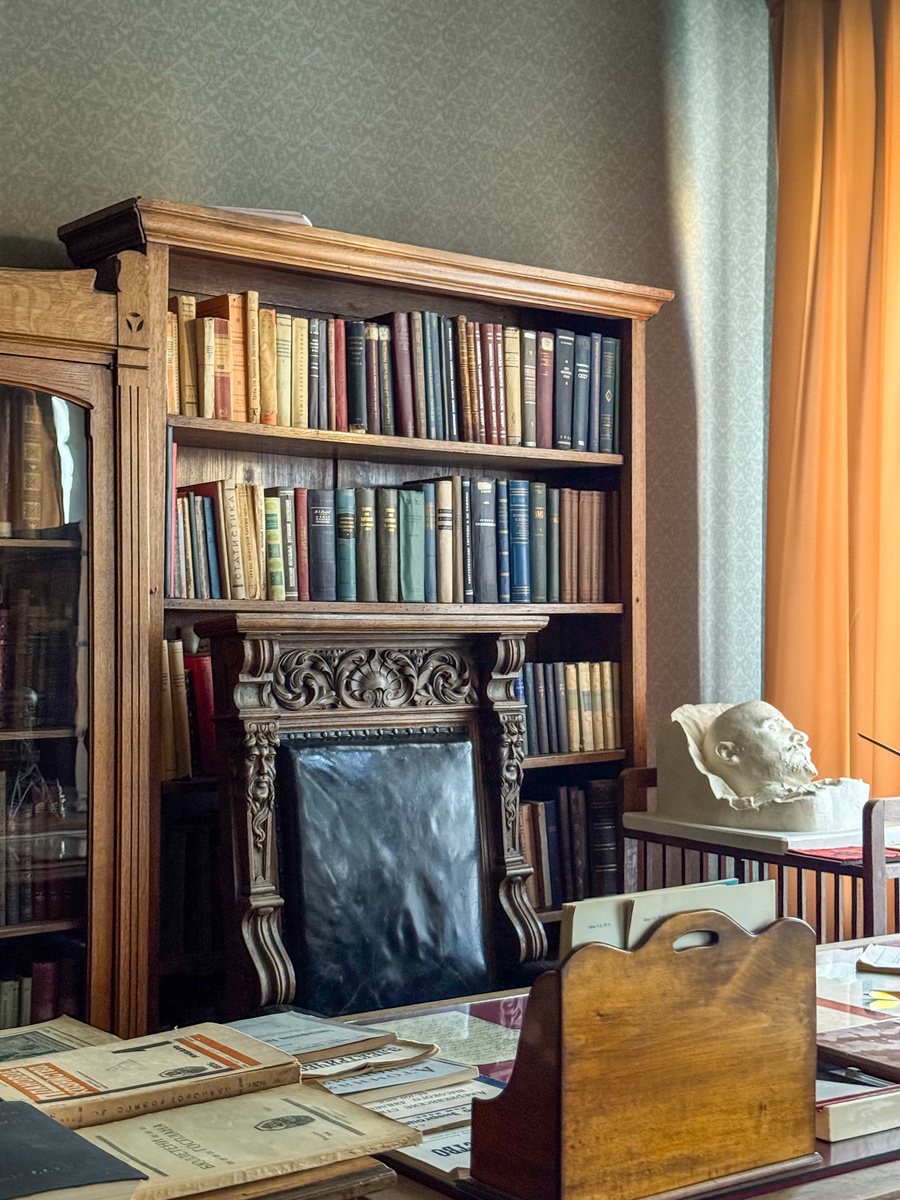 Рабочее место Кржижановского.