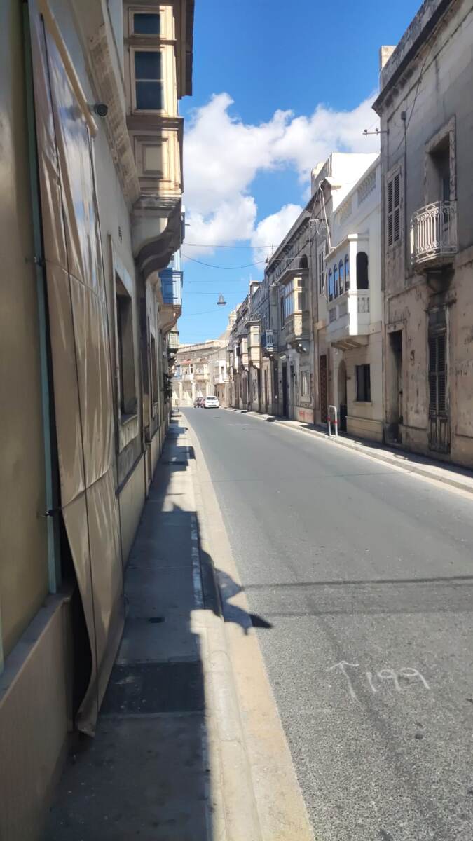 Улица, где нет деревьев