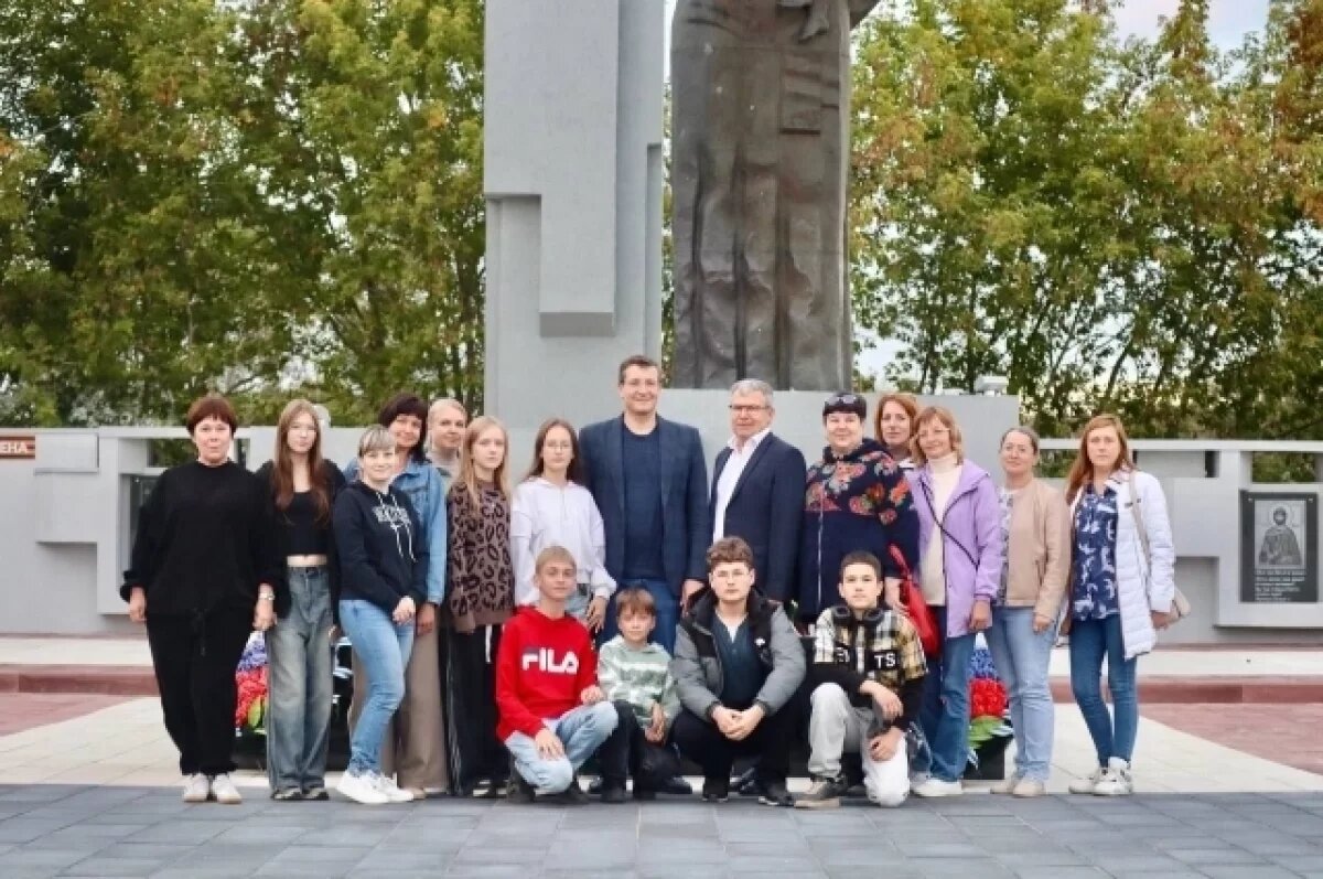    Глеб Никитин оценил благоустройство памятных мест в Шатках