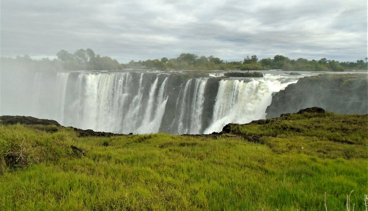 Да, именно он и пересох в 2019-м! Но я снимал его еще таким.