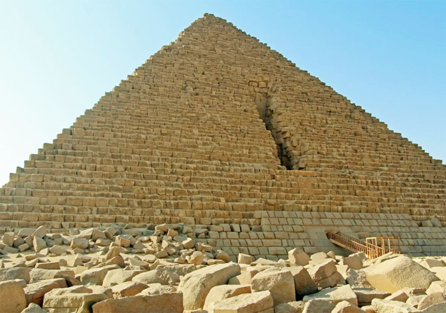 Та самая пирамида Микерина.