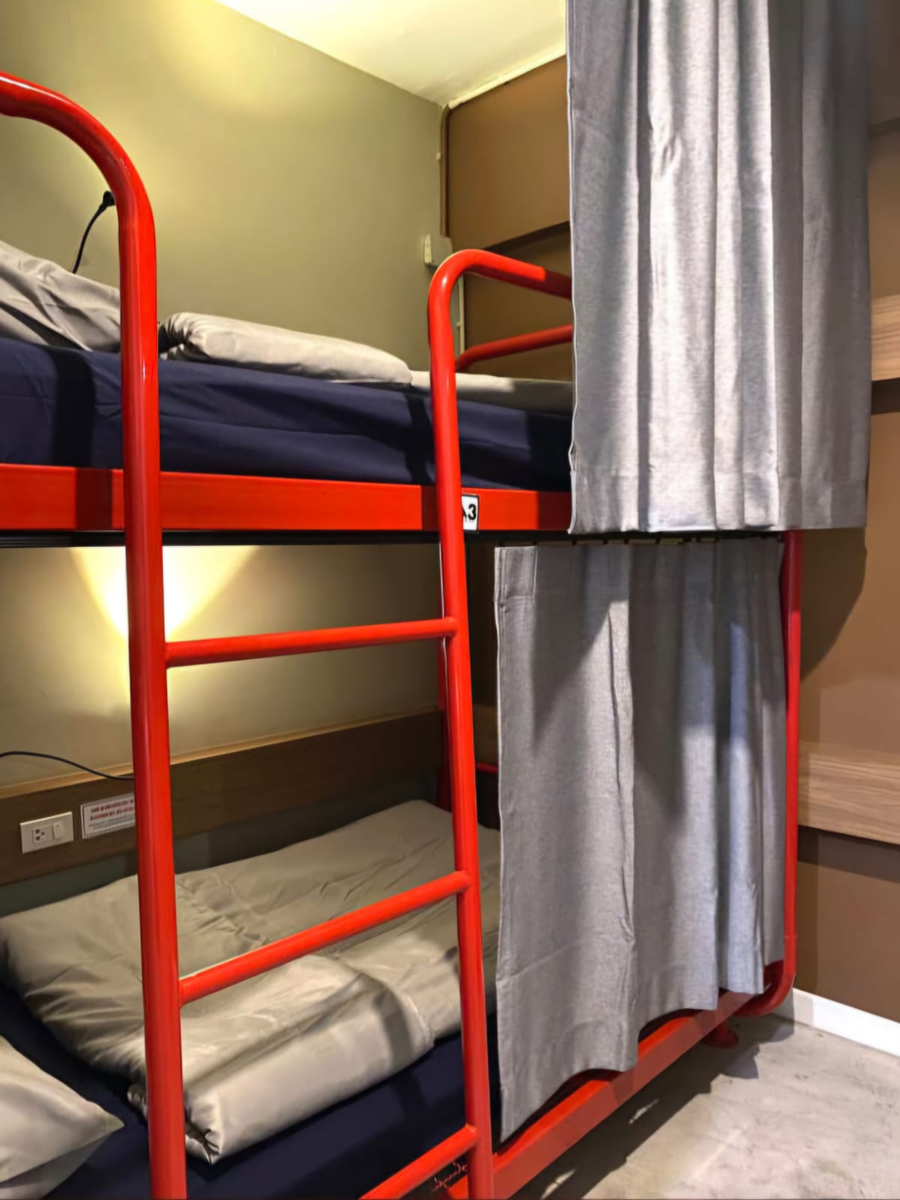 Вот такой дешевый хостел. 