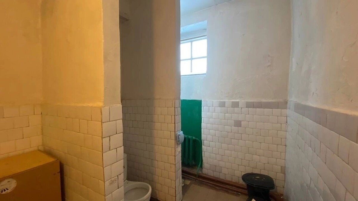 У карельских школьников появился выбор между унитазом и ведром. Фото: Людмила Василица