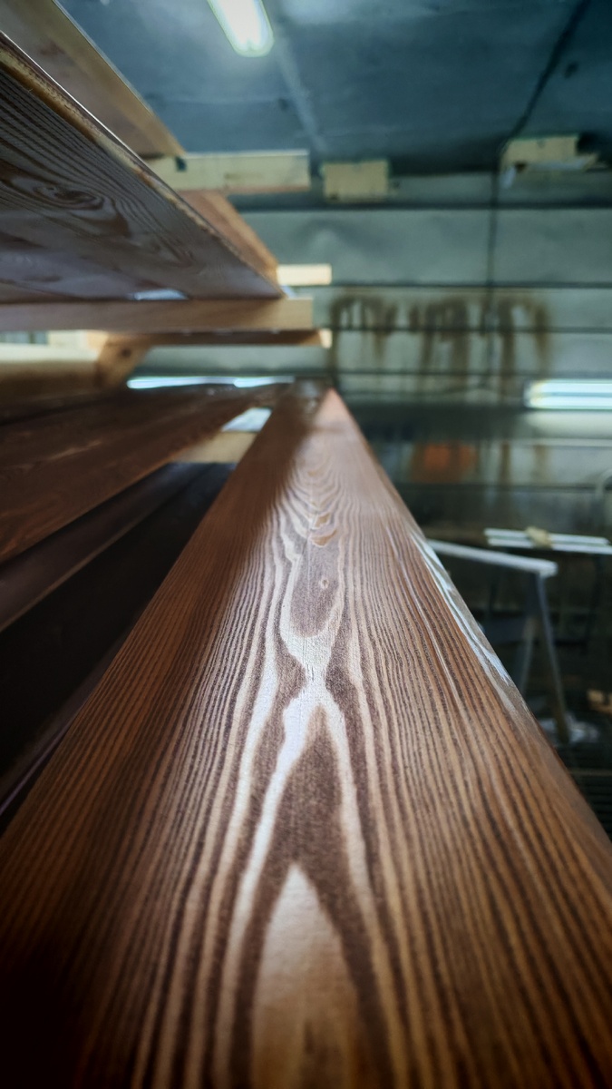 Масло для террас Красковар на лиственнице