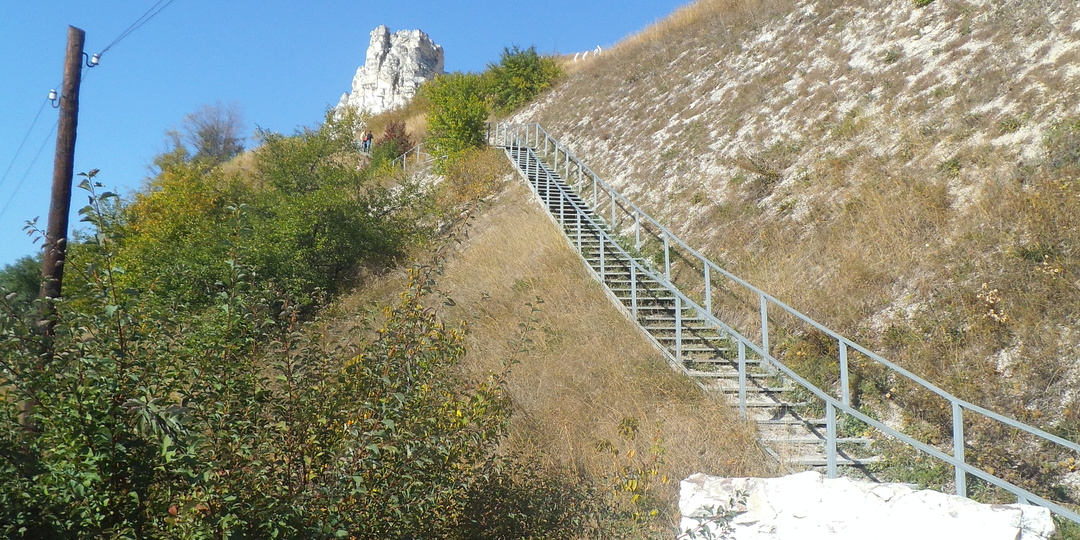 Пещерный храм в Больших Дивах