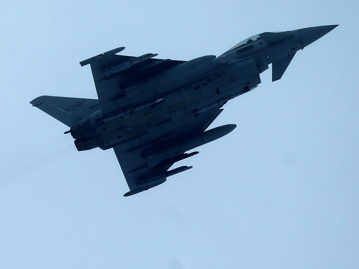    Истребитель НАТО Eurofighter Typhoon© AP Photo / Mindaugas Kulbis