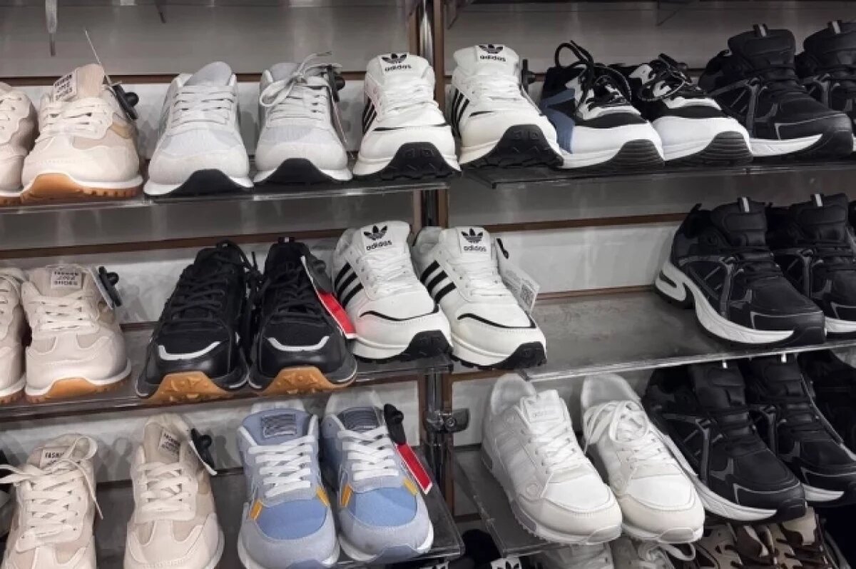    В Улан-Удэ пойдёт под суд владелец магазина поддельных кроссовок
