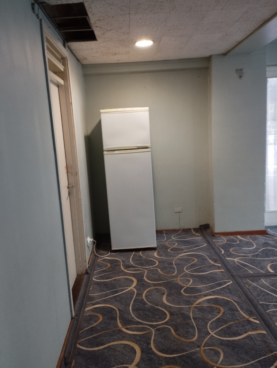 Общий холодильник для номеров третьей категории на  втором этаже.