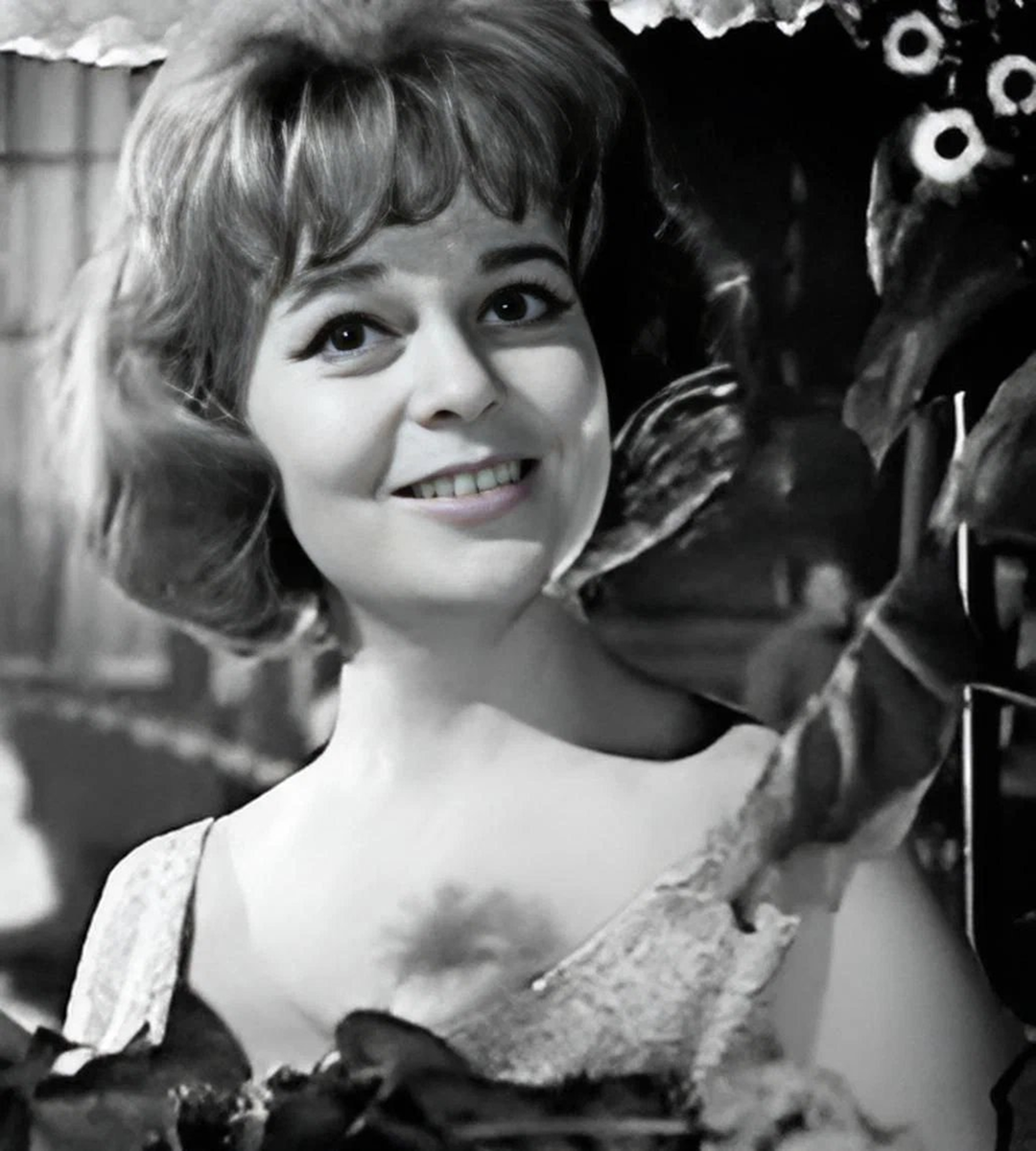 "Ничего не вижу, ничего не слышу, ничего не знаю, ничего никому не скажу!" – самый известный шлягер в ее исполнении, 1965 год.