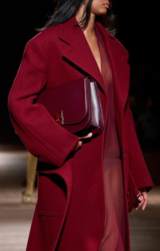 Сумка винного оттенка