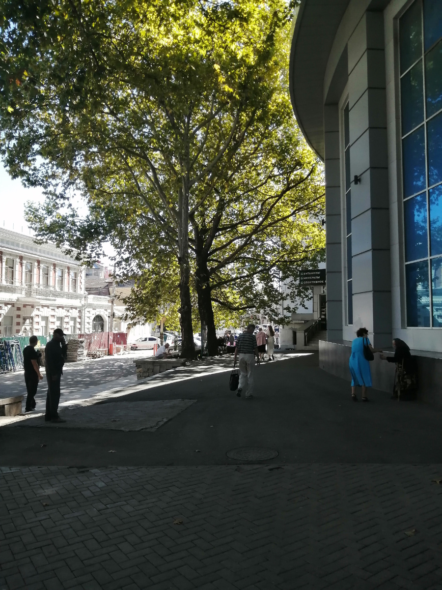 Дорога к монастырю.