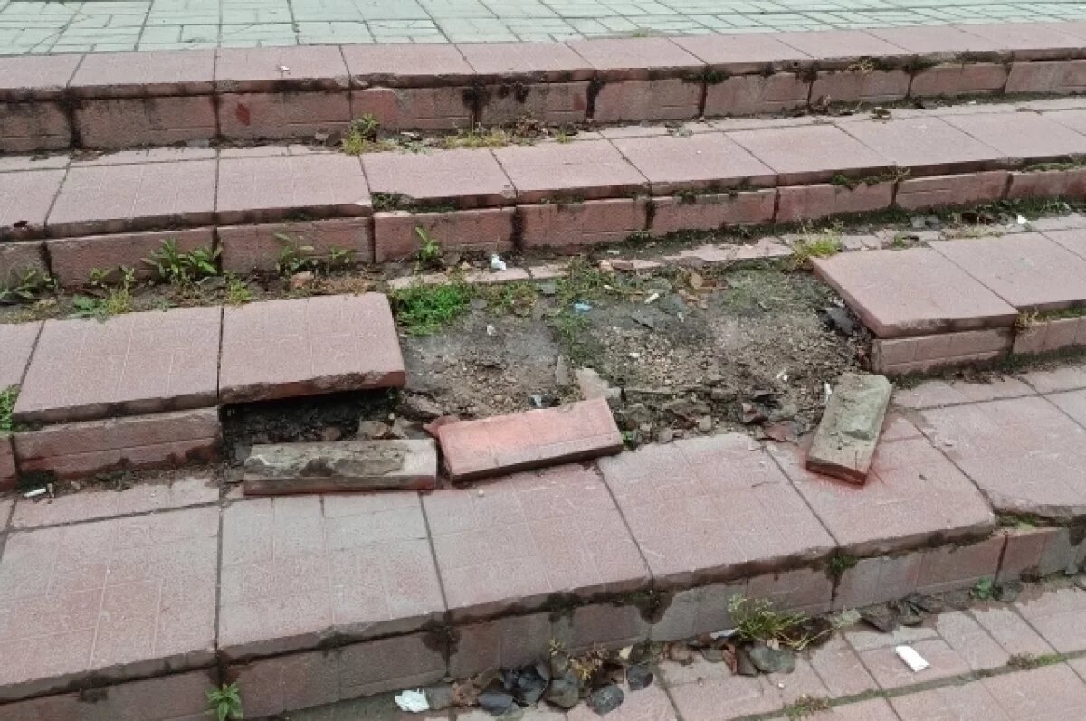    Женщине в Удомле потребовалась трепанация черепа после падения на лестнице