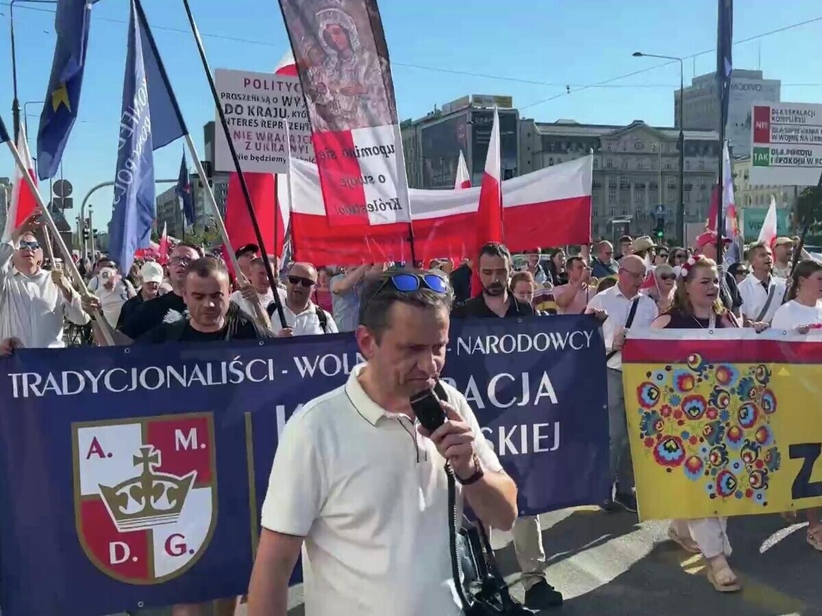    Акция протеста против участия Польши в боевых действиях на Украине© РИА Новости