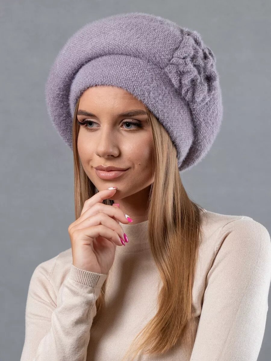 Объемные береты из экоматериалов