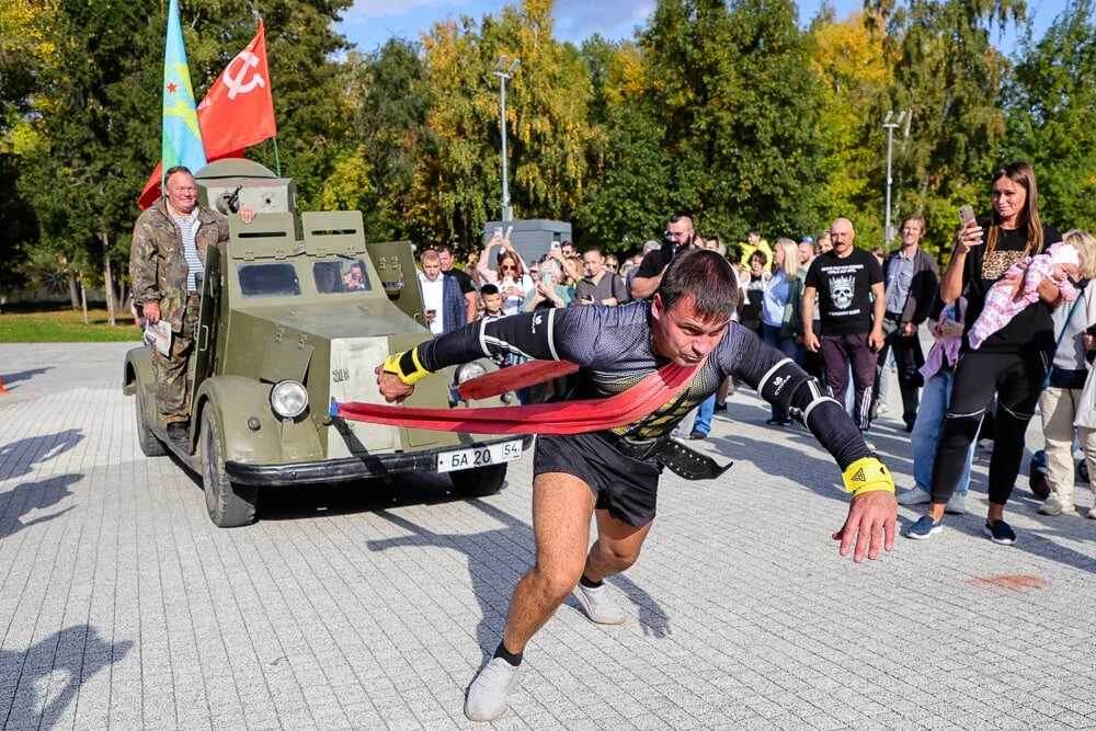 Листайте вправо, чтобы увидеть больше изображений
