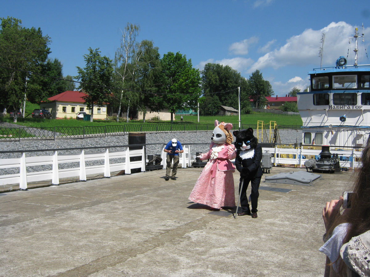 Приветствие от местных жителей